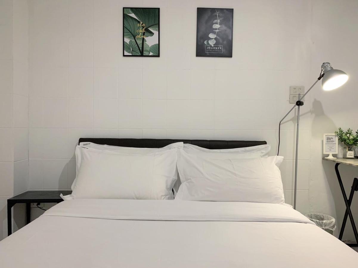 Gfeel Hostel กรุงเทพมหานคร ภายนอก รูปภาพ